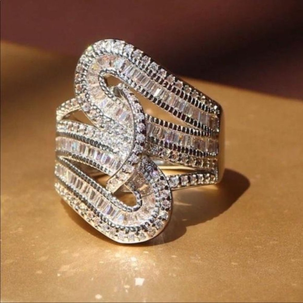 5.6 CT PRINCESS CUT DIAMOND STERLING SILVER RING - Picture 4 of 4